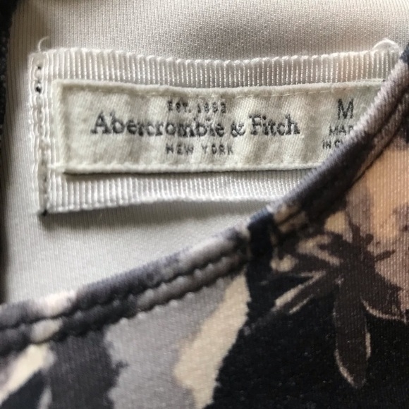 Abercrombie Dress 🥀 - Picture 3 of 4